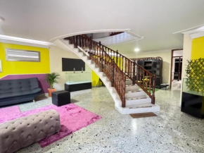 Home colors - Cómodas Habitaciones Estadio
